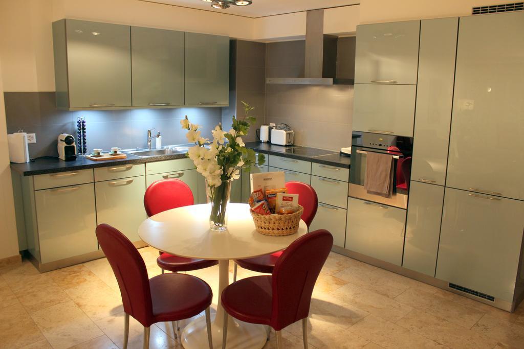 Montreux Lake View Apartments City Centre Ngoại thất bức ảnh