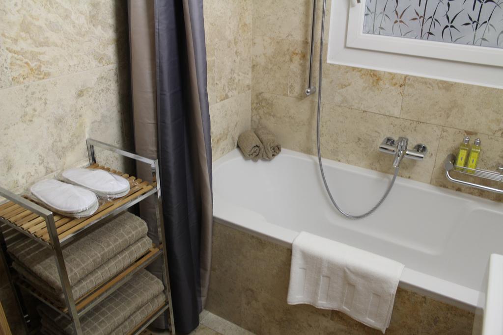 Montreux Lake View Apartments City Centre Ngoại thất bức ảnh